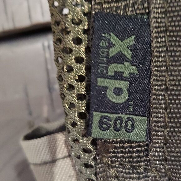 Tactical Green Camo Adjustable Army SWAT Hunting Airsoft Paintball Combat Vest - Picture 3 of 6